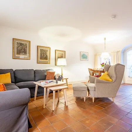 Semesterbostad Friesenhaus Kaeptn Hahn Hausteil 05 *